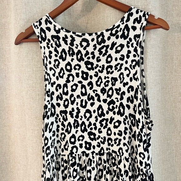 Leopard print dress - Picture 2 of 5